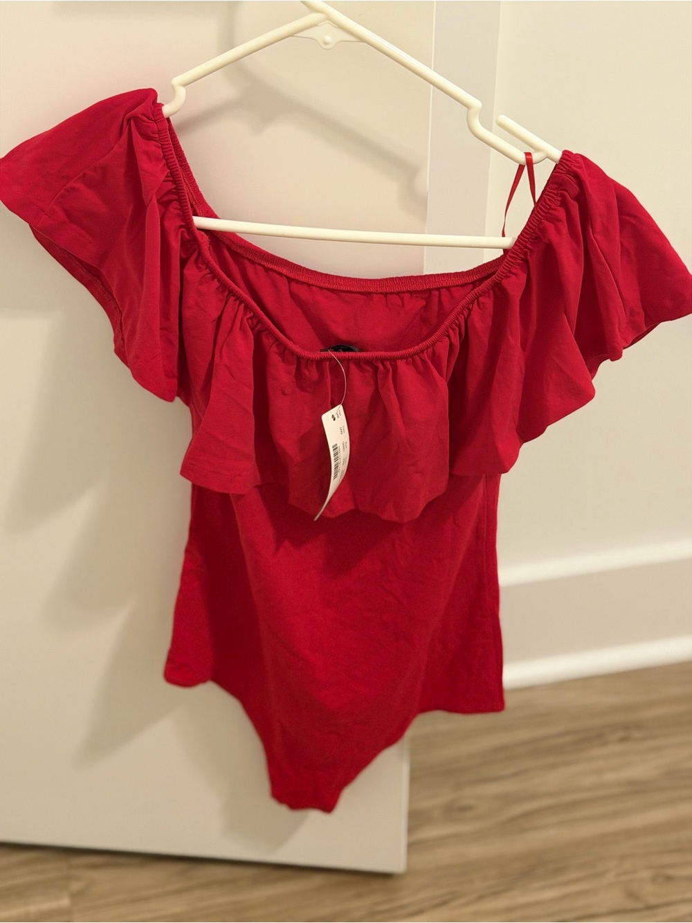 New J. Crew Off-Shoulder Ruffle Women's Top - Red, size small